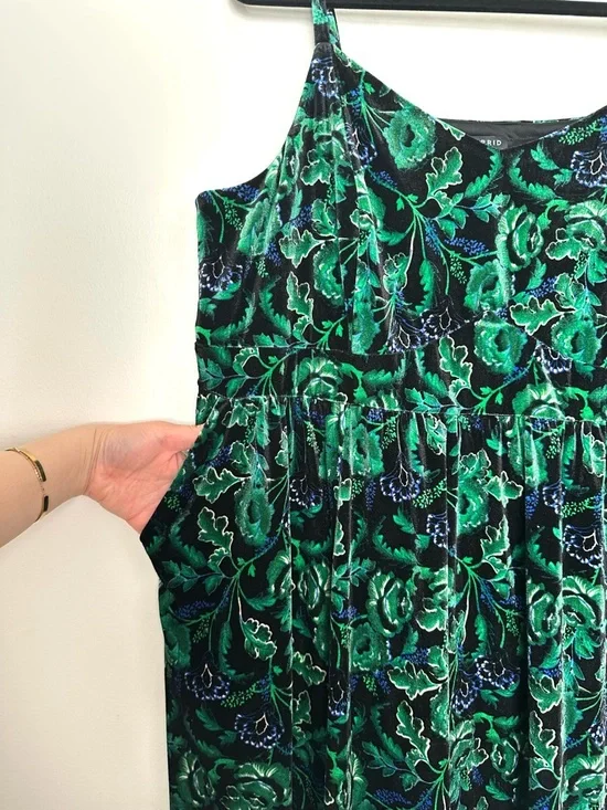 Torrid Whimsigoth Forest Green Floral Velvet Skater Midi Dress Goblincore Earthy - Picture 12 of 12